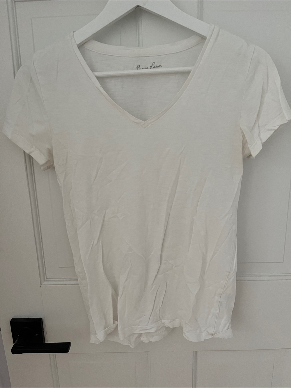 Marine layer white v neck size small t shirt